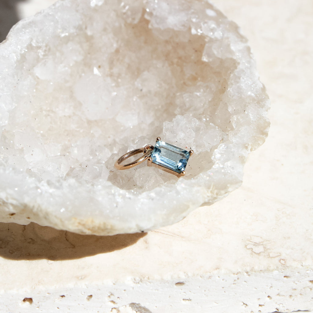 Aqua Pendant
