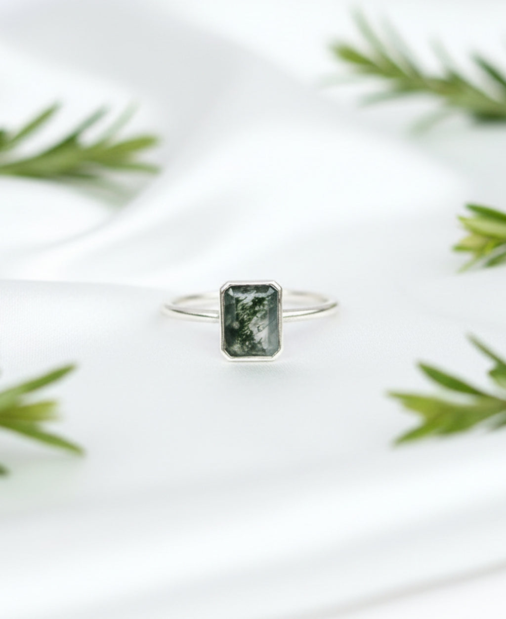 Basil - Moss Agate