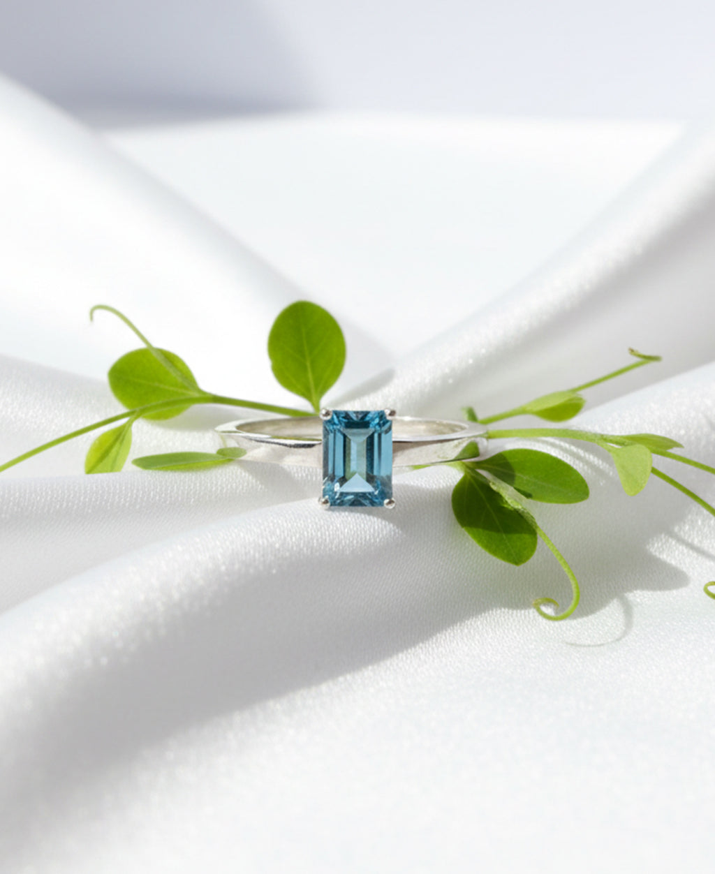 Marieke - Swiss Blue Topaz