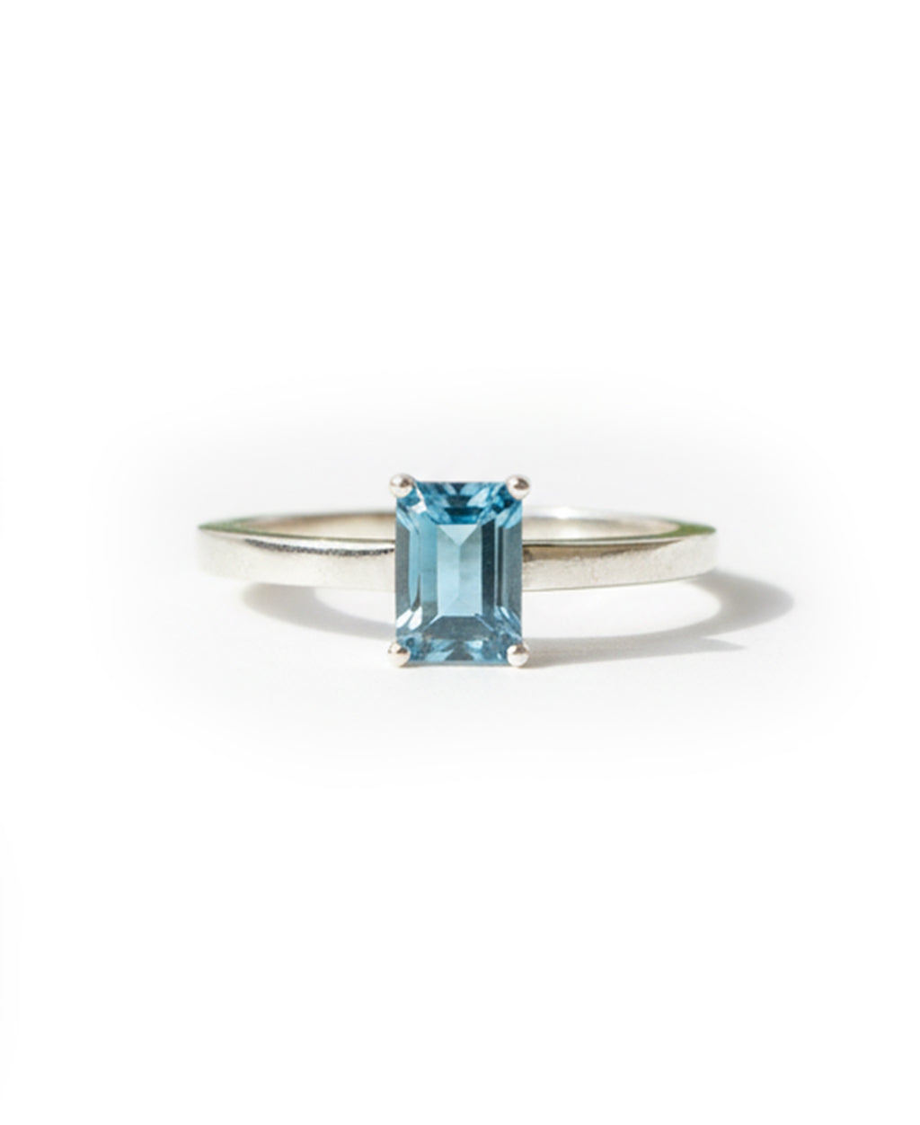 Marieke - Swiss Blue Topaz