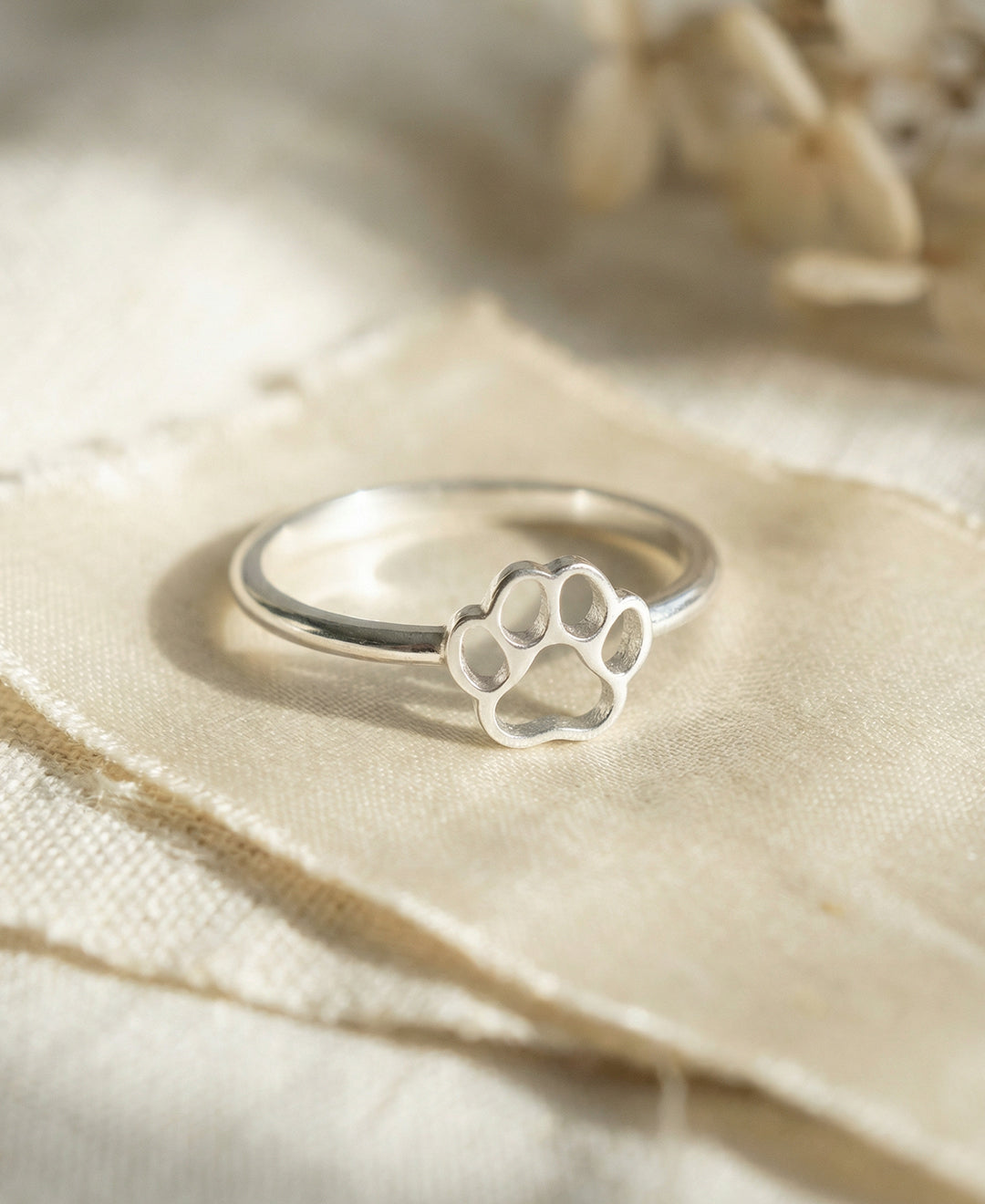 Aveline Paw Ring