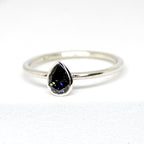 Elli - Grey Moissanite