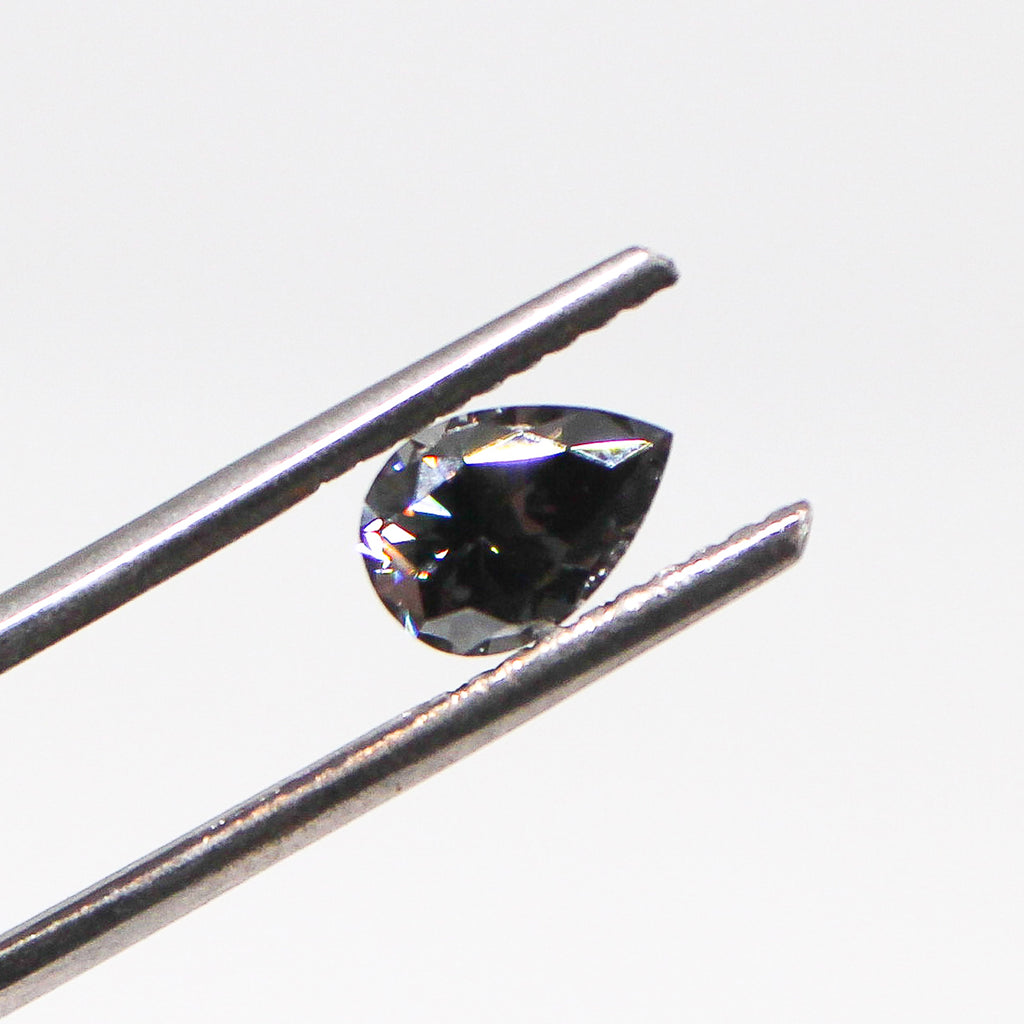 Elli - Grey Moissanite